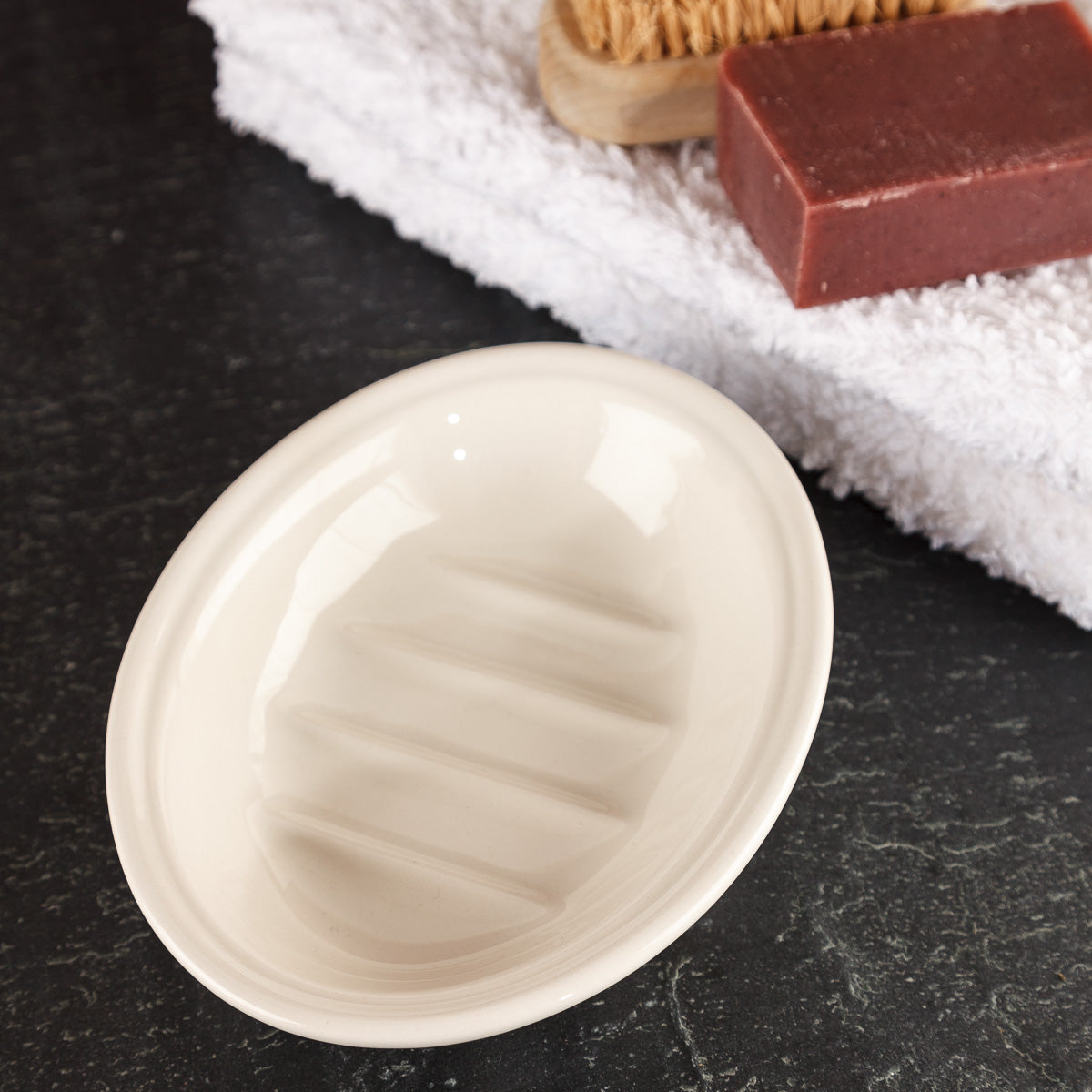 Signature Collection Pointer Soap Dish with two handmade soaps
