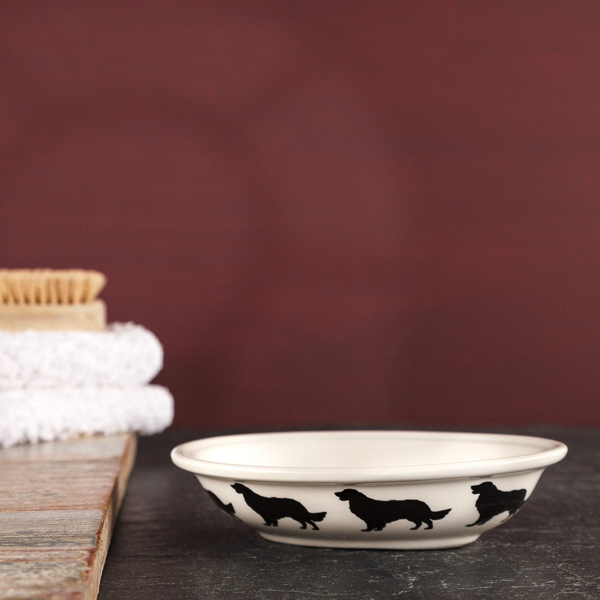 Signature Collection Goldie Soap Dish with two handmade soaps