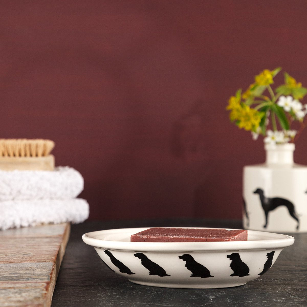 Signature Collection Spaniel Soap Dish with two handmade soaps