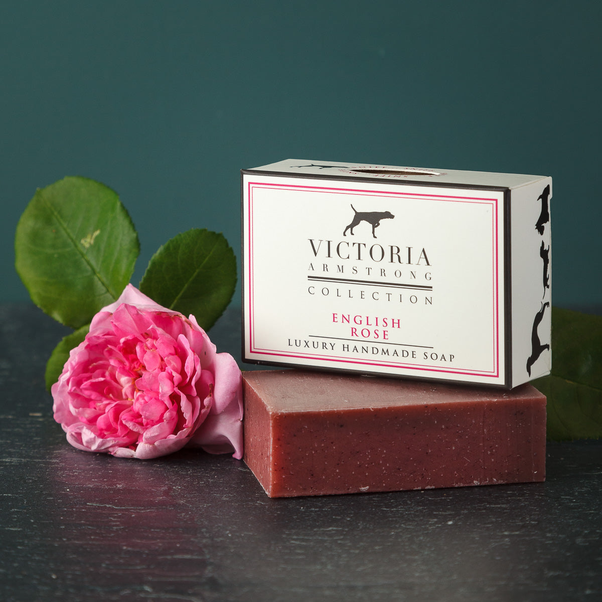 Signature Collection Scottie Soap Dish with two handmade soaps
